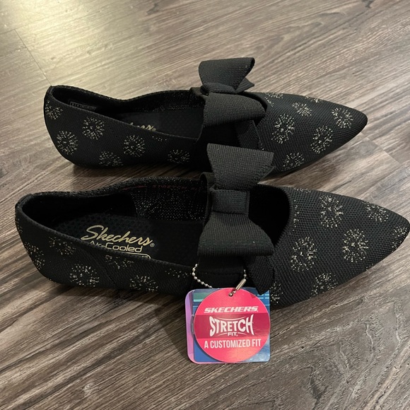 Skechers Women's Black Bow Flats - Picture 2 of 9